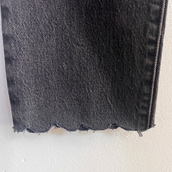 Levi’s 501 Cropped Women’s Jeans - Picture 8 of 9